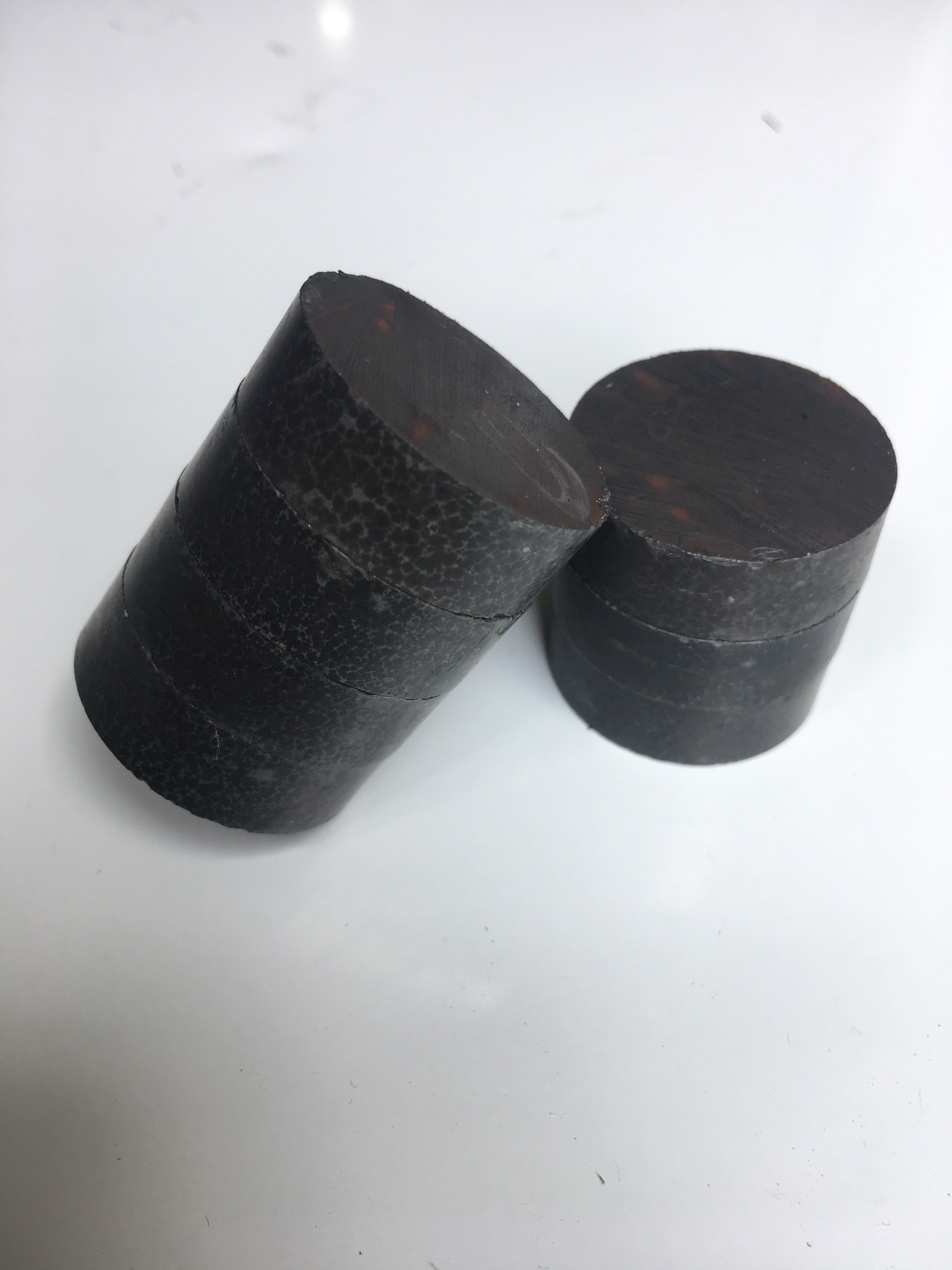 [HCM]Nam Châm Đen Ferrite Ø 30x10mm – Bộ 3 Viên