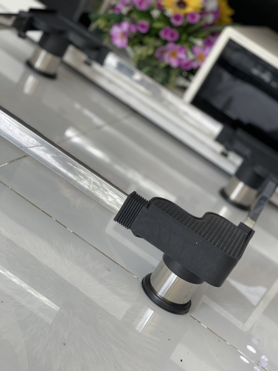 Chân kê mát giặt- INOX dày dặn chắc chắn