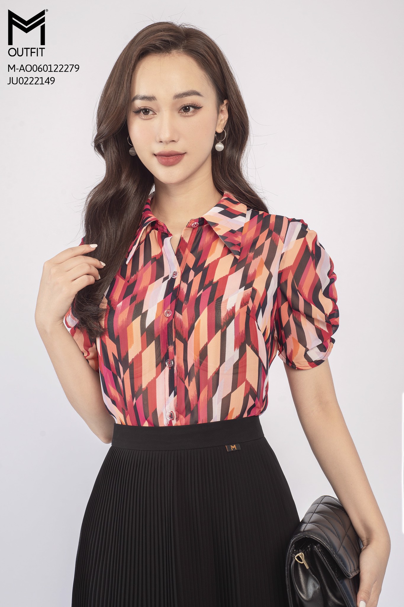 Áo sơ mi cổ đức, tay bèo nhún- mmoutfit