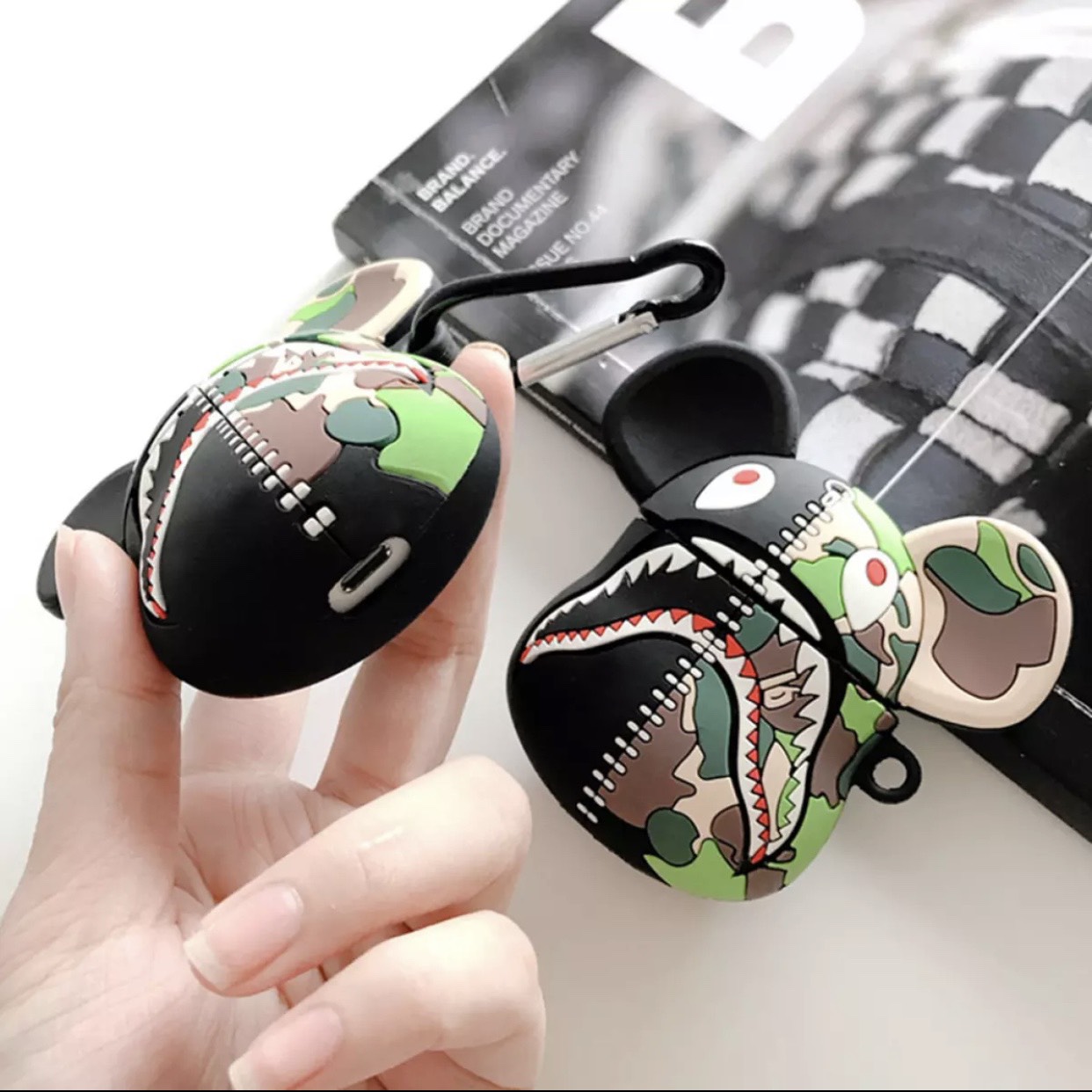 Case airpods pro Bearick siêu ngầu siêu hot