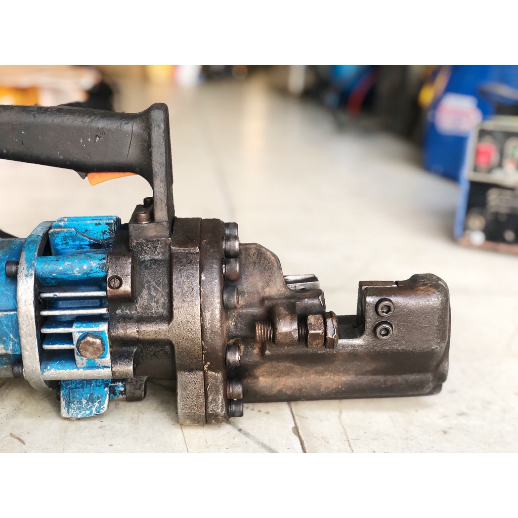Máy Cắt Sắt Thủy Lực Cầm Tay Phi 25 Hàn Quốc ( cũ)