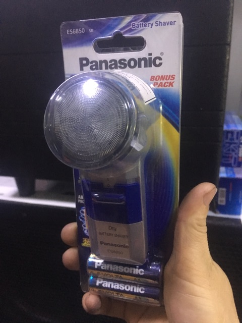 Máy cạo râu Panasonic (Thái Lan) tặng kèm pin 3A