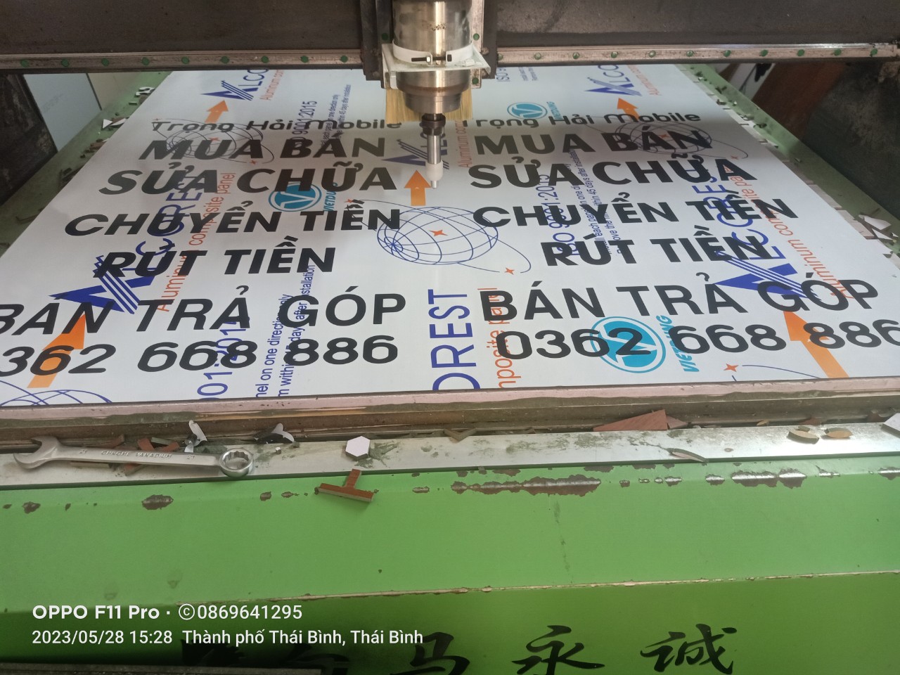 Trụ dao khứa giấy trên máy CNC