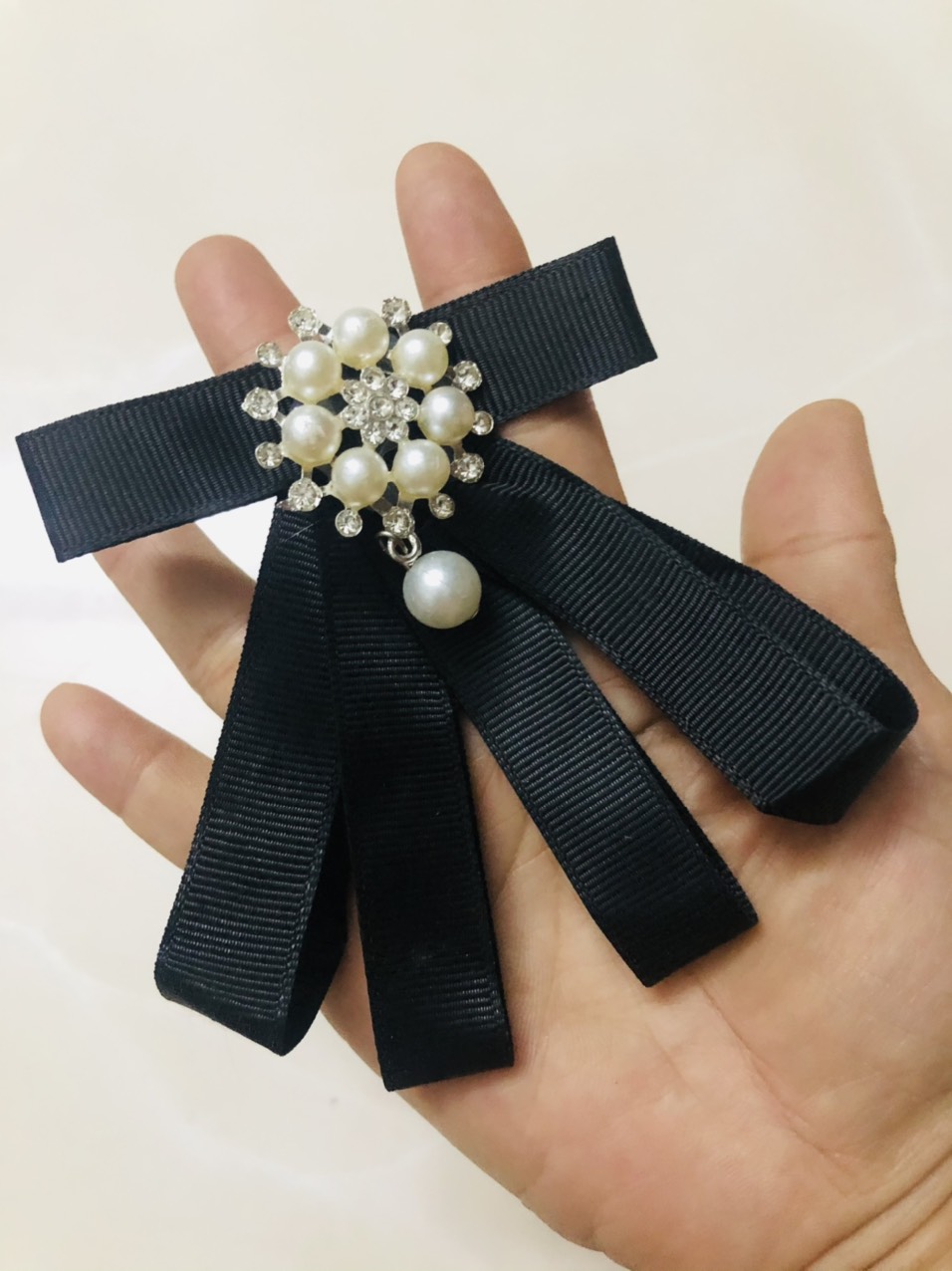 [HCM]Cài áo mặt vuông đá. KT 10 X 15cm