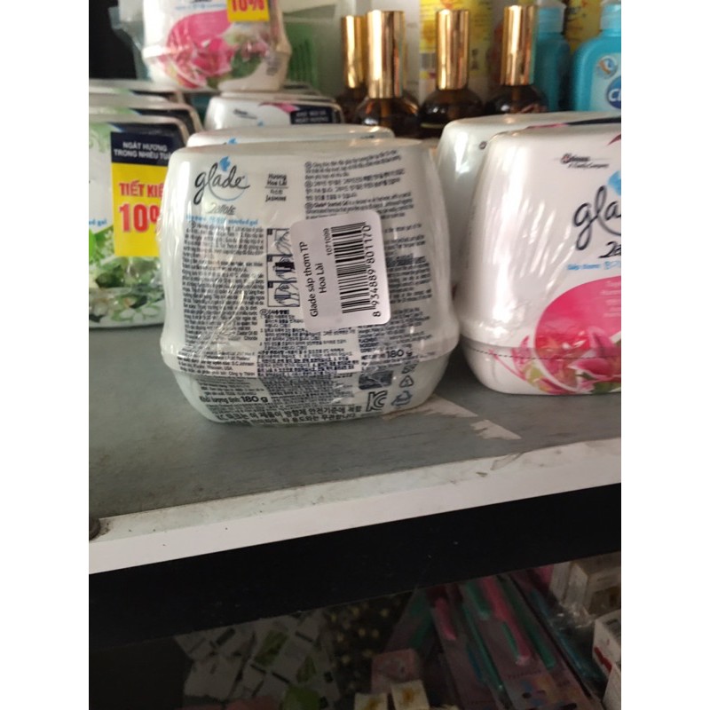 Sáp Thơm Glade Hương hoa 180g