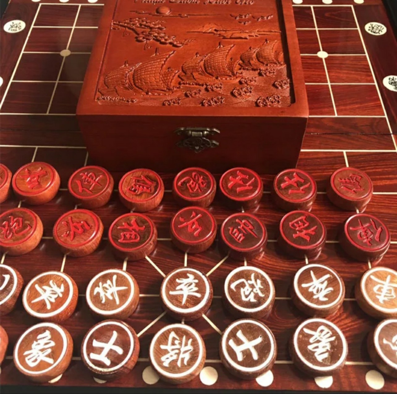 Bàn cờ tướng gỗ hương