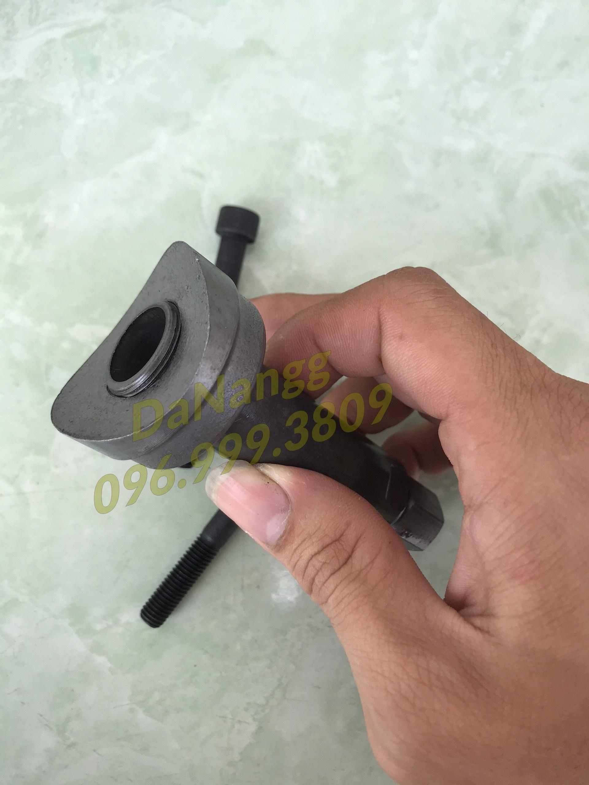 Vam Ắc Piston Xe Máy
