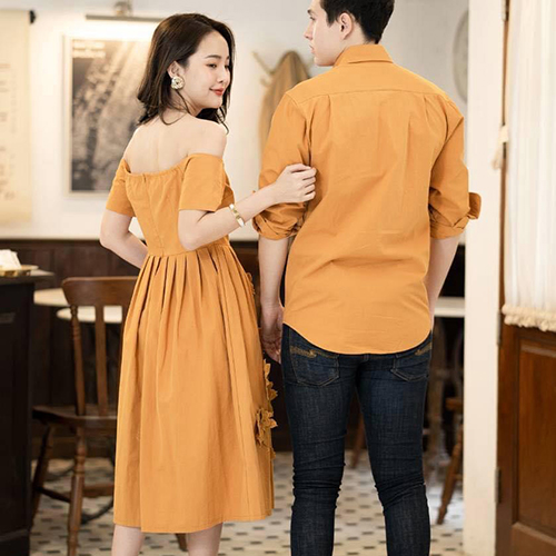 Áo váy đôi vàng đính hoa