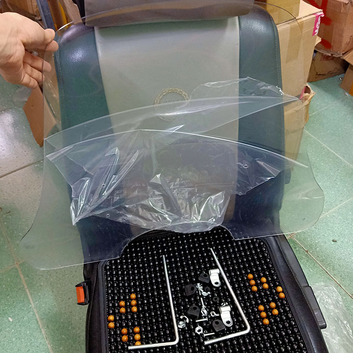 Kính chắn gió xe máy cao cấp CG04