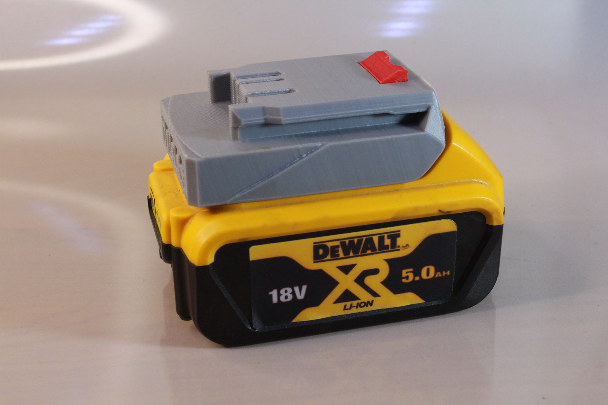 Bộ chuyển pin DeWalt 20v cho máy Ingco, Total maxshare