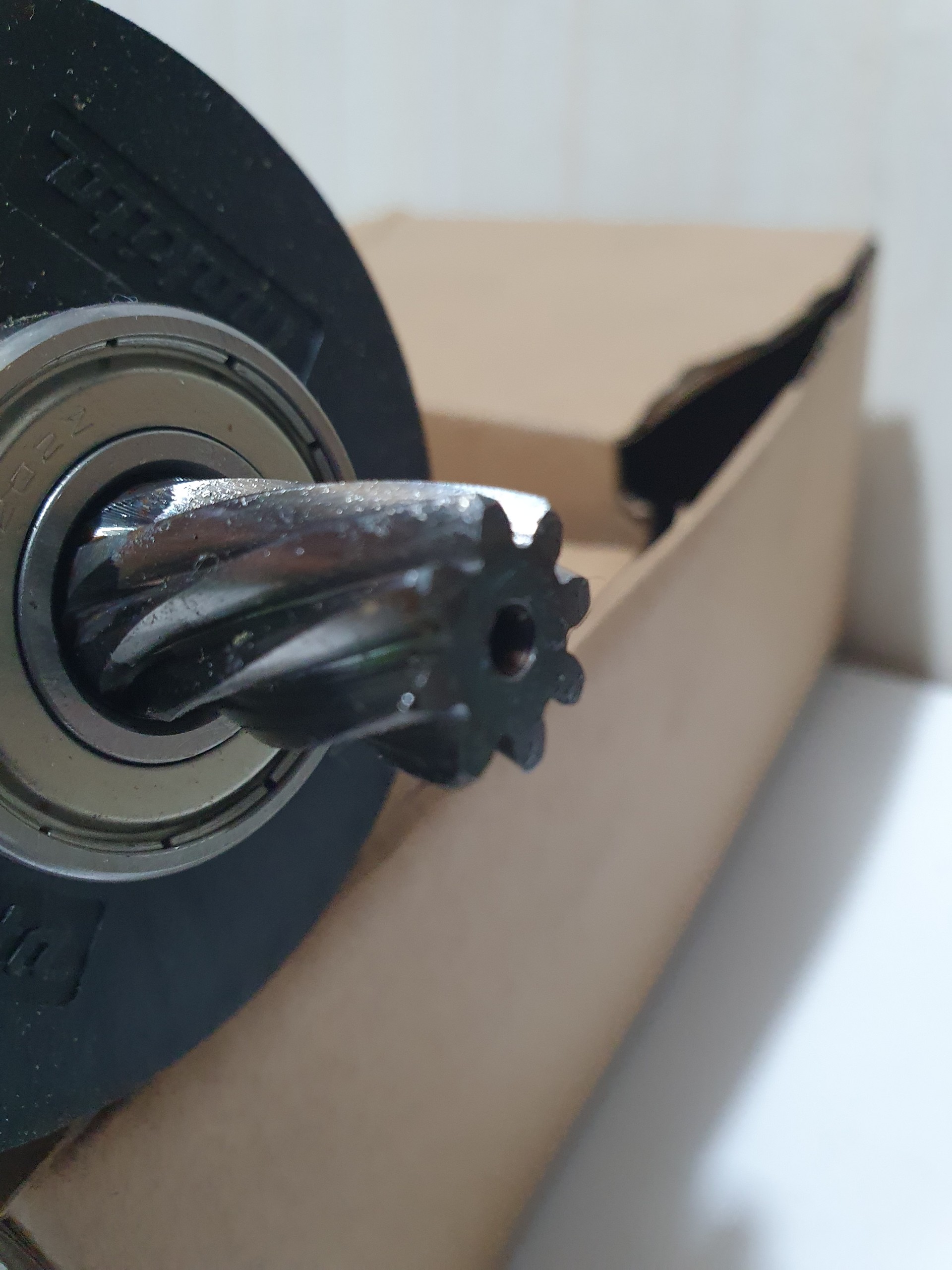 Rotor máy cắt sắt Maktec MT241 và M2400 517863-2