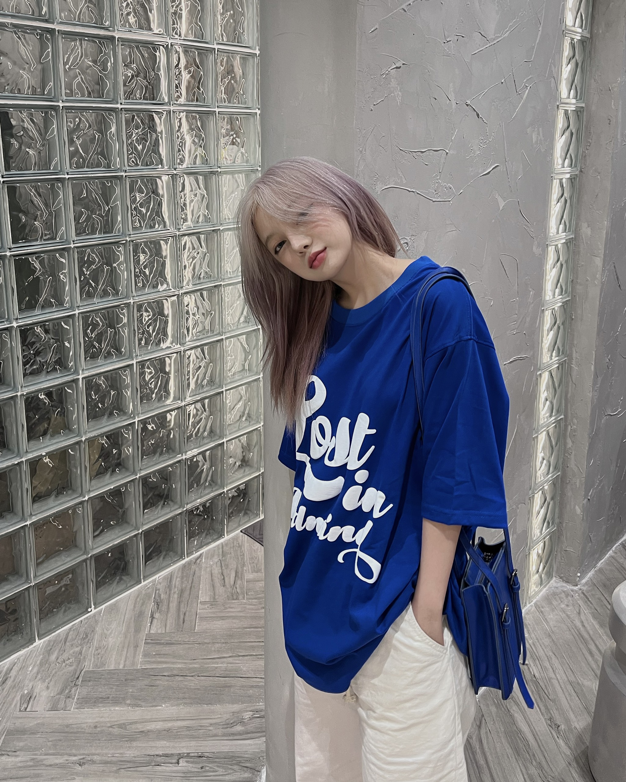 Áo Thun Lost In Madmind Màu Xanh Dương