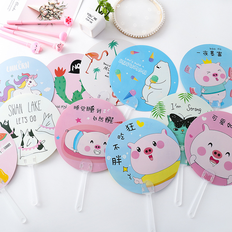 Combo 2 Quạt nhựa cầm tay cute