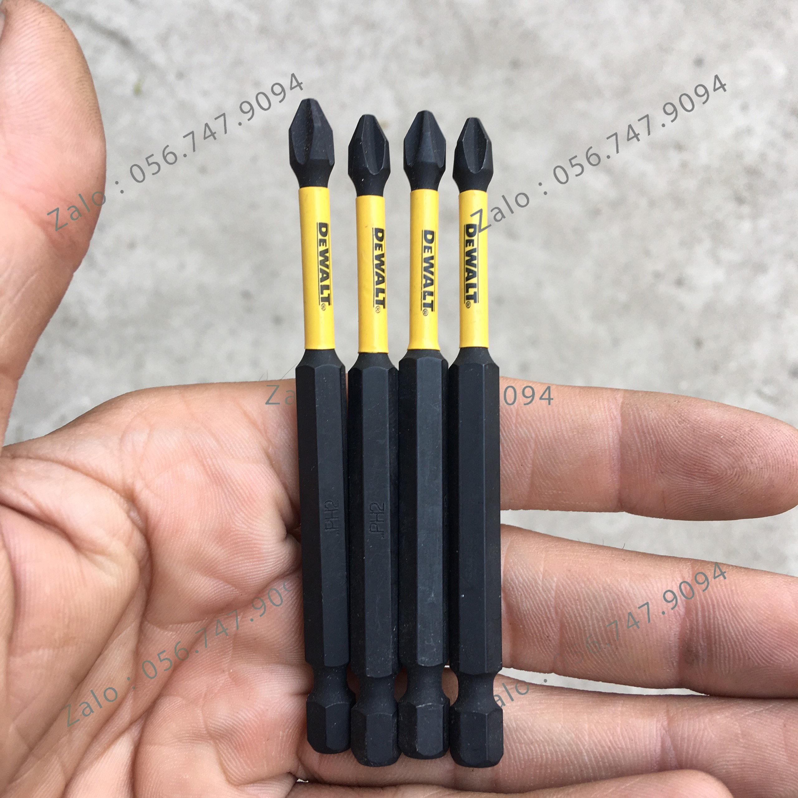 [1 Cái]Mũi Vít Bake DEWALT PH2 Dài 90mm Màu Đen Tem Vàng