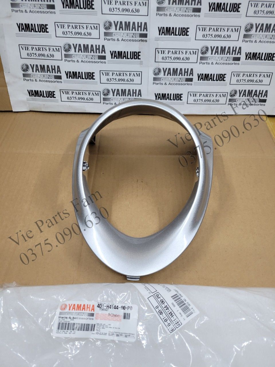 Ốp đèn pha Classico, Mio Classico màu bạc, hàng din Yamaha mới 100%