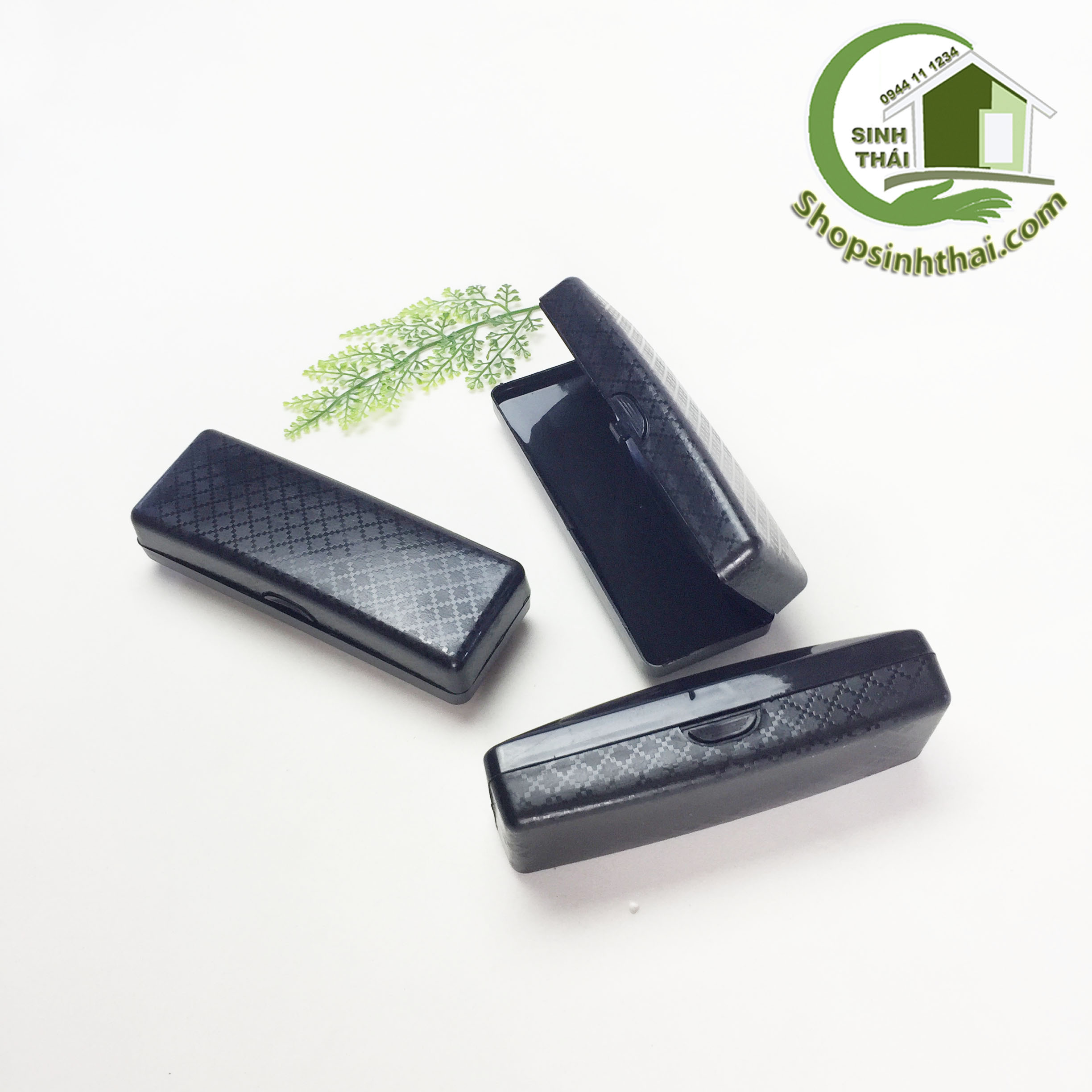 Hộp nhựa đựng mắt kính - hộp nhỏ màu đen - 15 x 5 x 4cm