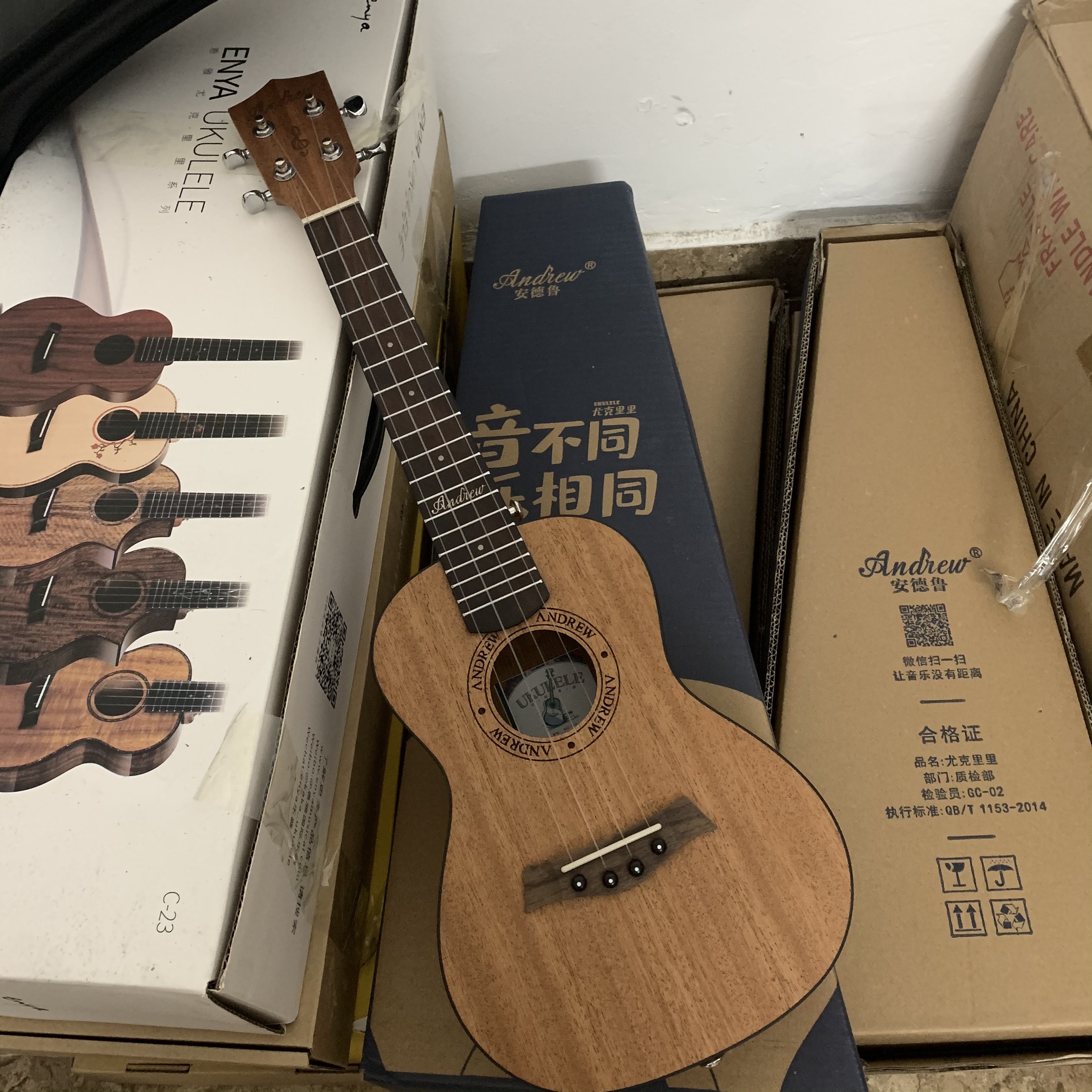Đàn ukulele andrew cao cấp