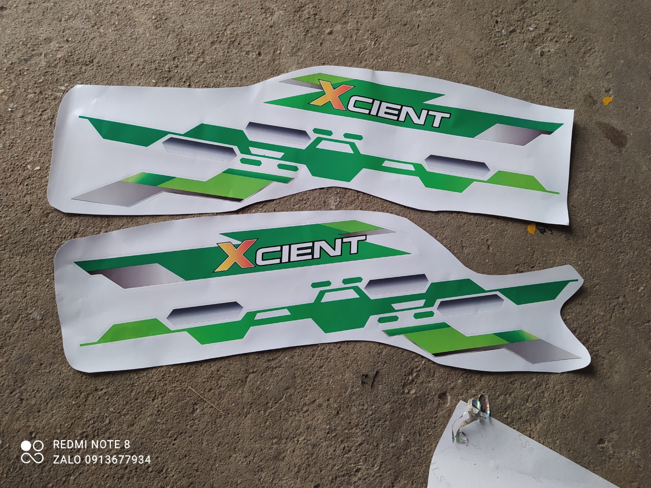 Tem XCIENT, tem decal xe tải (sl 2 tem dán 2 bên cửa)