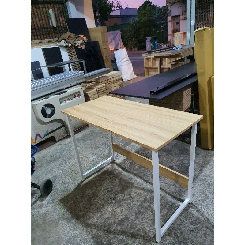 bàn làm việc BUN nhiều kích thước ( full phụ kiện tu vít,lục giác, ốc vít lắp ráp)