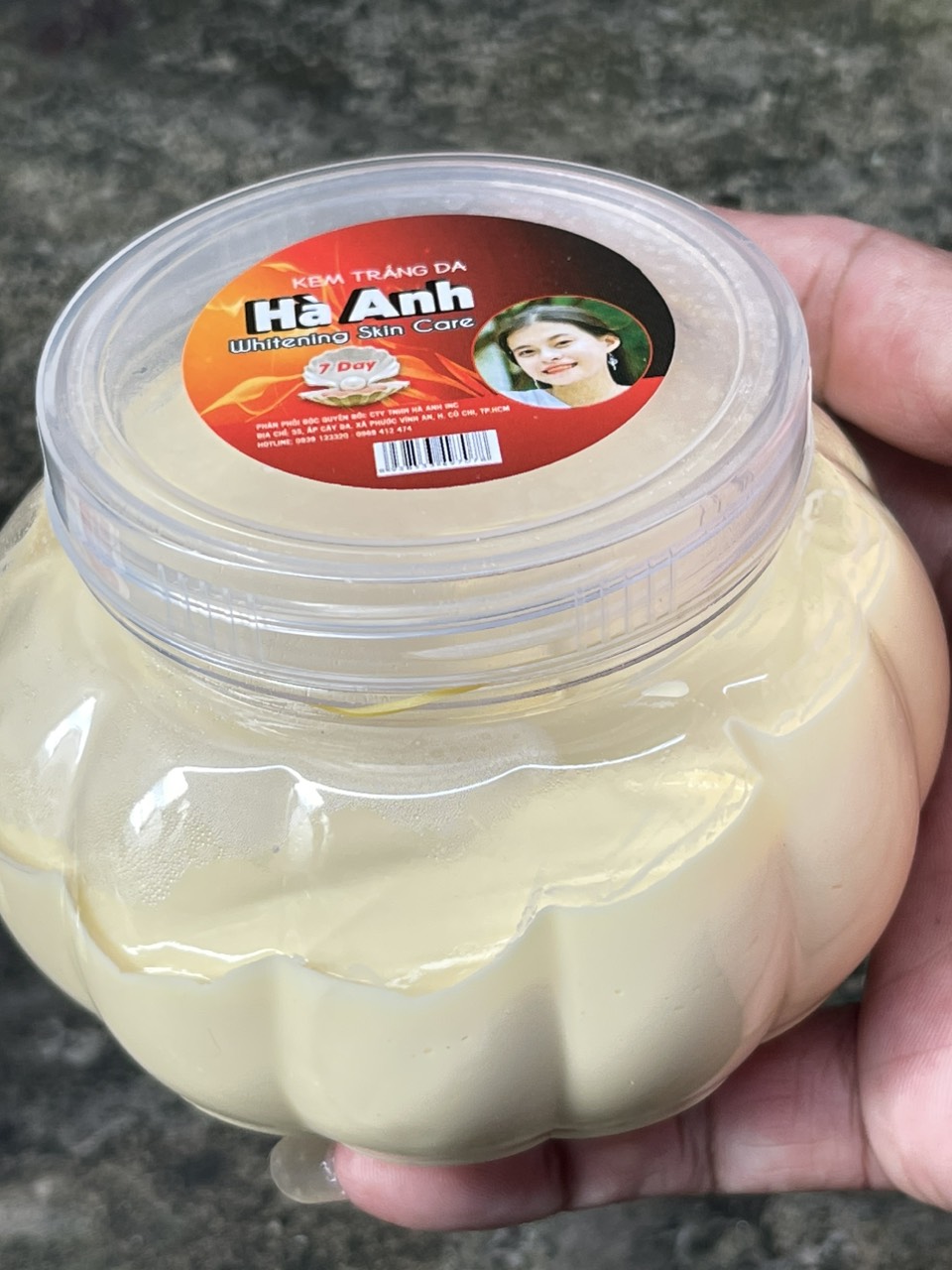 Kem trắng da body quả bí hà anh 300g