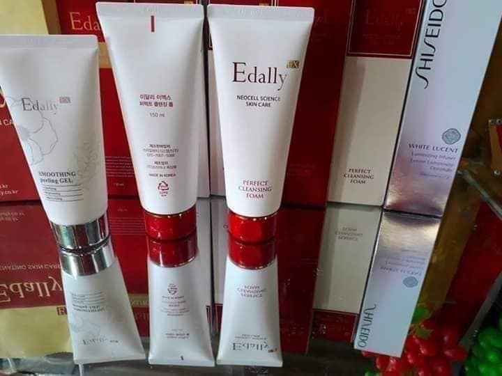 TẨY DA CHẾT EDALLY EX SMOOTHING PEELING GEL