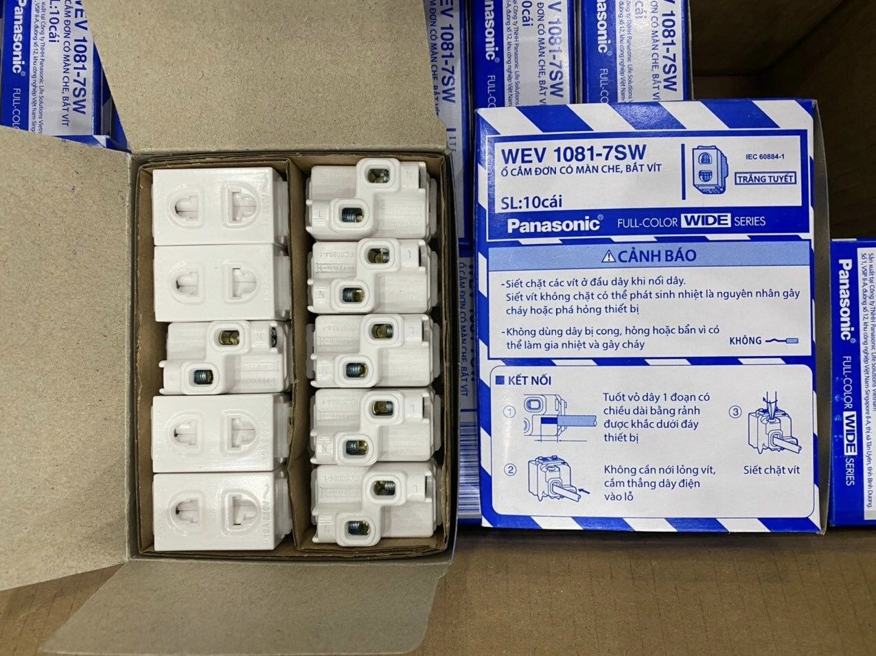 (Panasonic Hạt To) HỘP 10 Ổ Cắm bắt vít, Panasonic hàng Wide