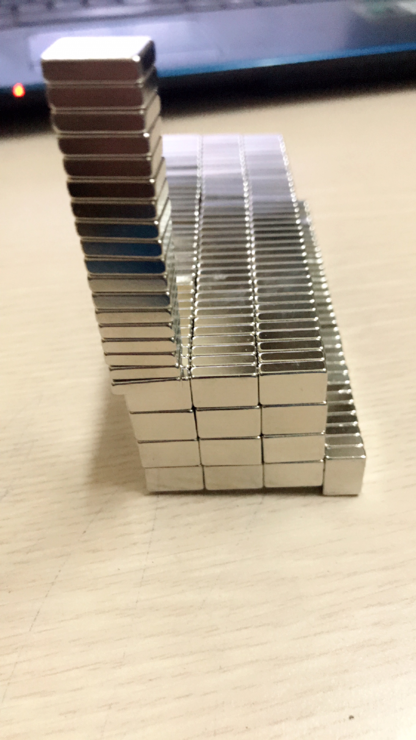 Nam châm viên 12x8x3mm