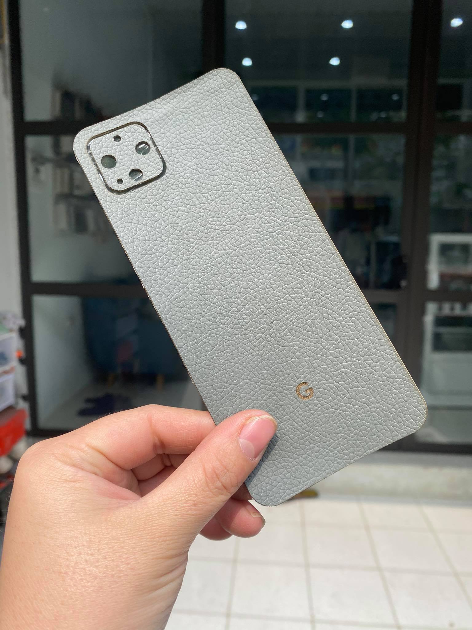 Dán da lưng điện thoại Google Pixel 4 trơn không 1 màu
