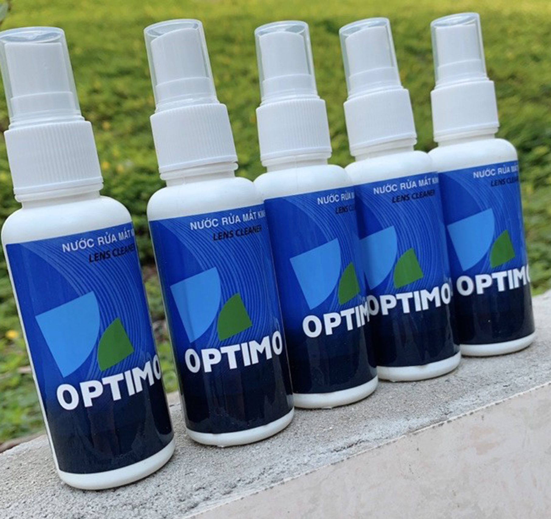 [HCM]Nước rửa mắt kính chuyên dụng dạng xịt OPTIMO