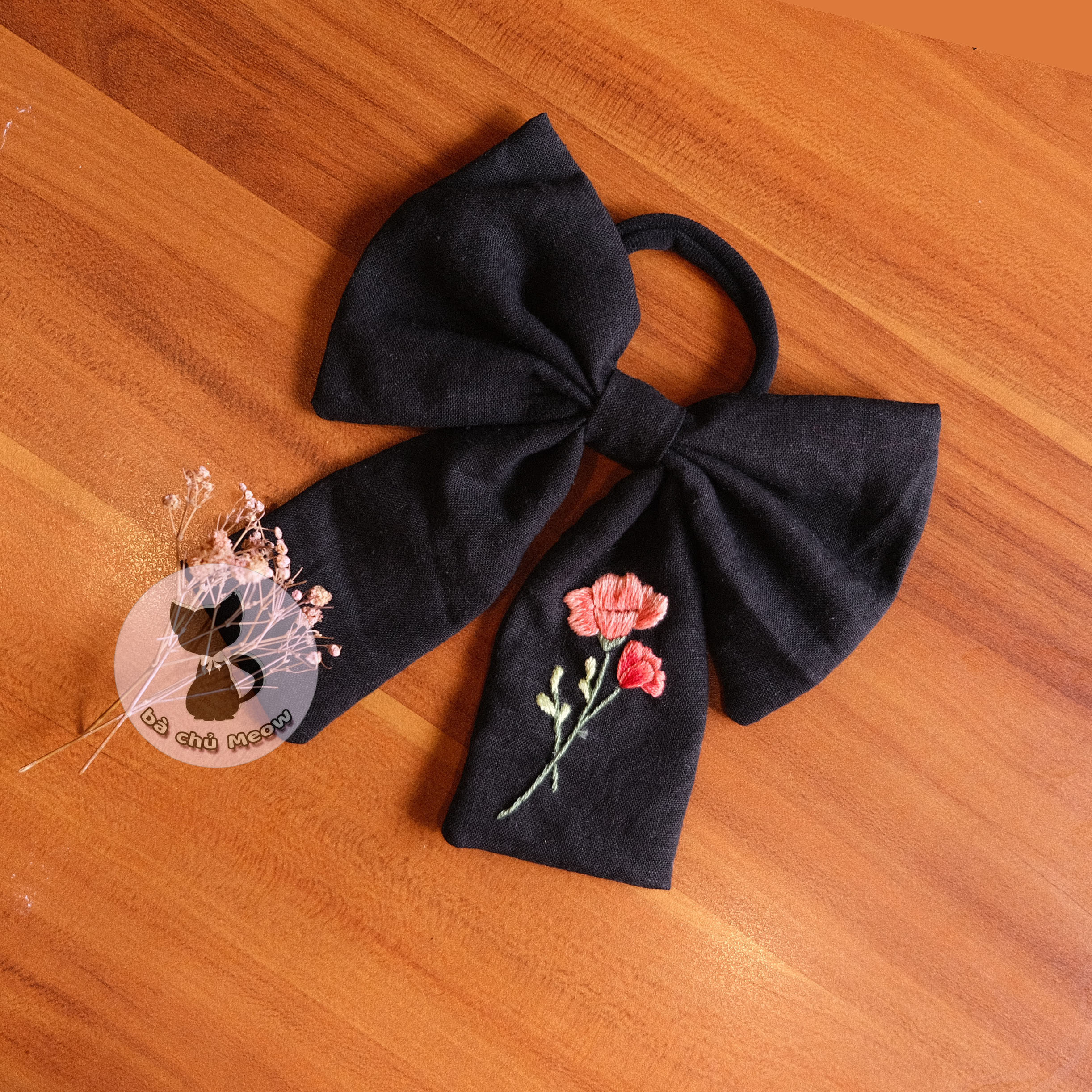 Đồ Cột Tóc Tông Đen - Dây Cột Tóc Thêu Tay - Scrunchies Thắt Nơ