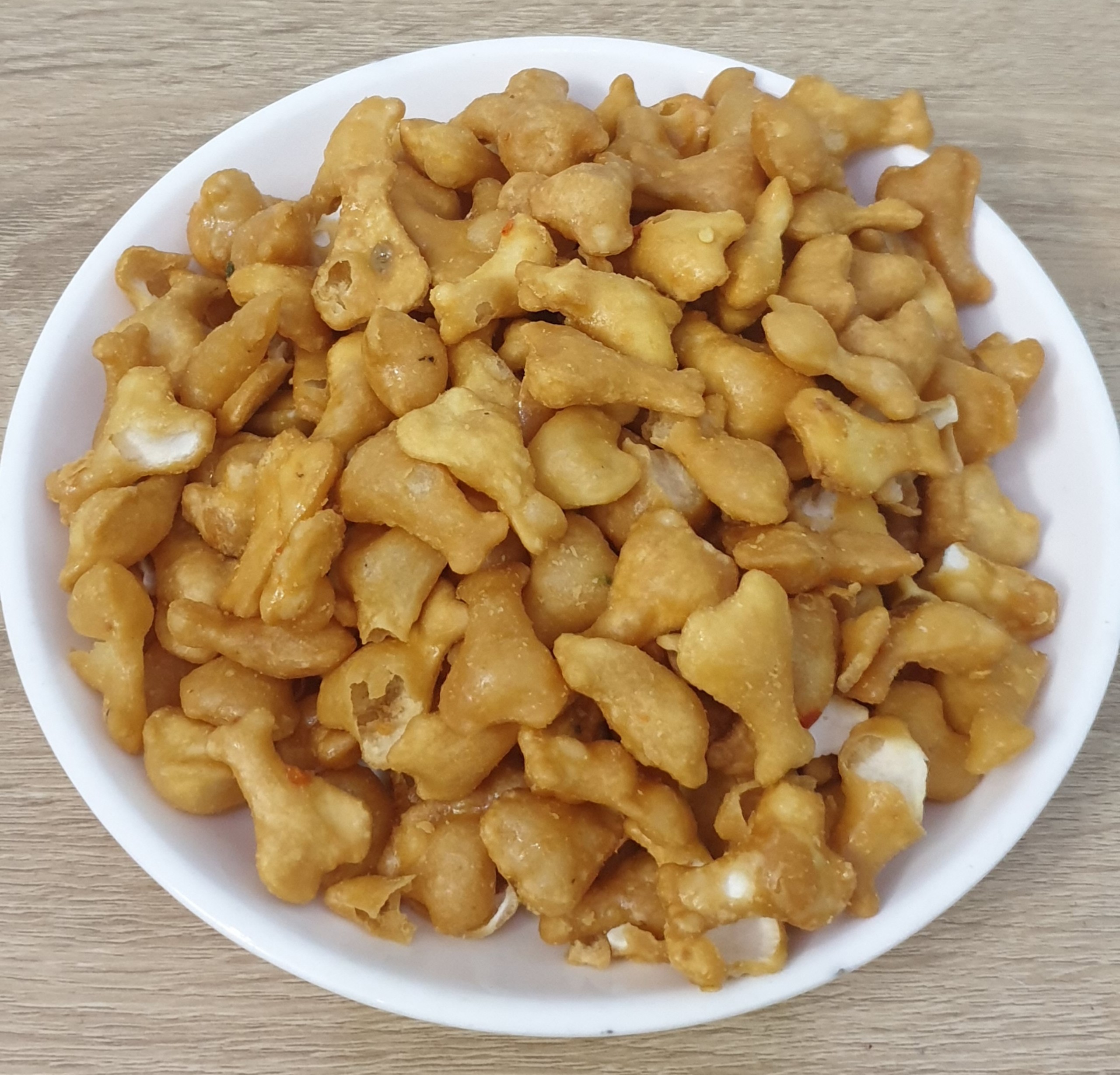 BÁNH ĐÙI GÀ CAY MẶN 1KG