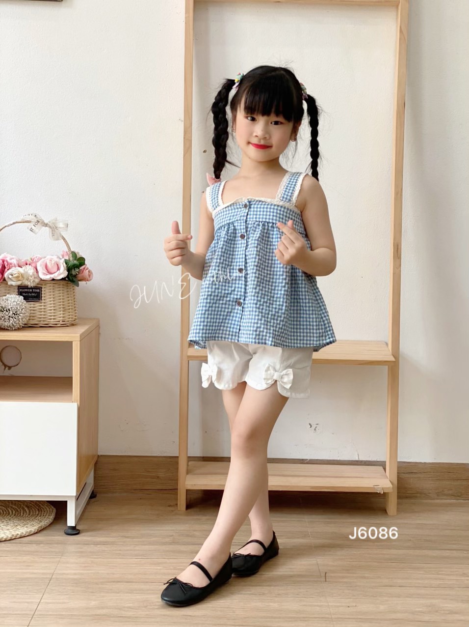 Sét bộ sát nách bảng to bé gái siêu xinh