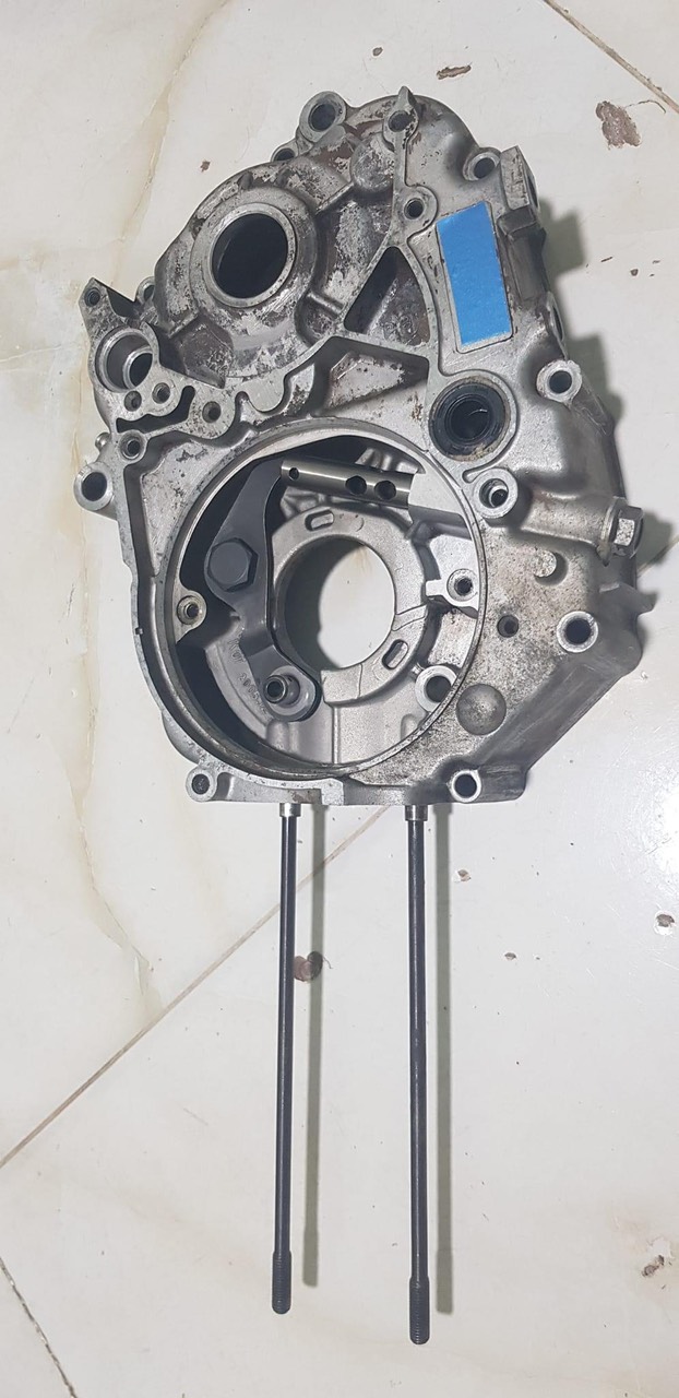 Bộ 2 lốc giữa xe honda cub , chaly ( hàng tháo xe đẹp đầy đủ bơm nhớt)