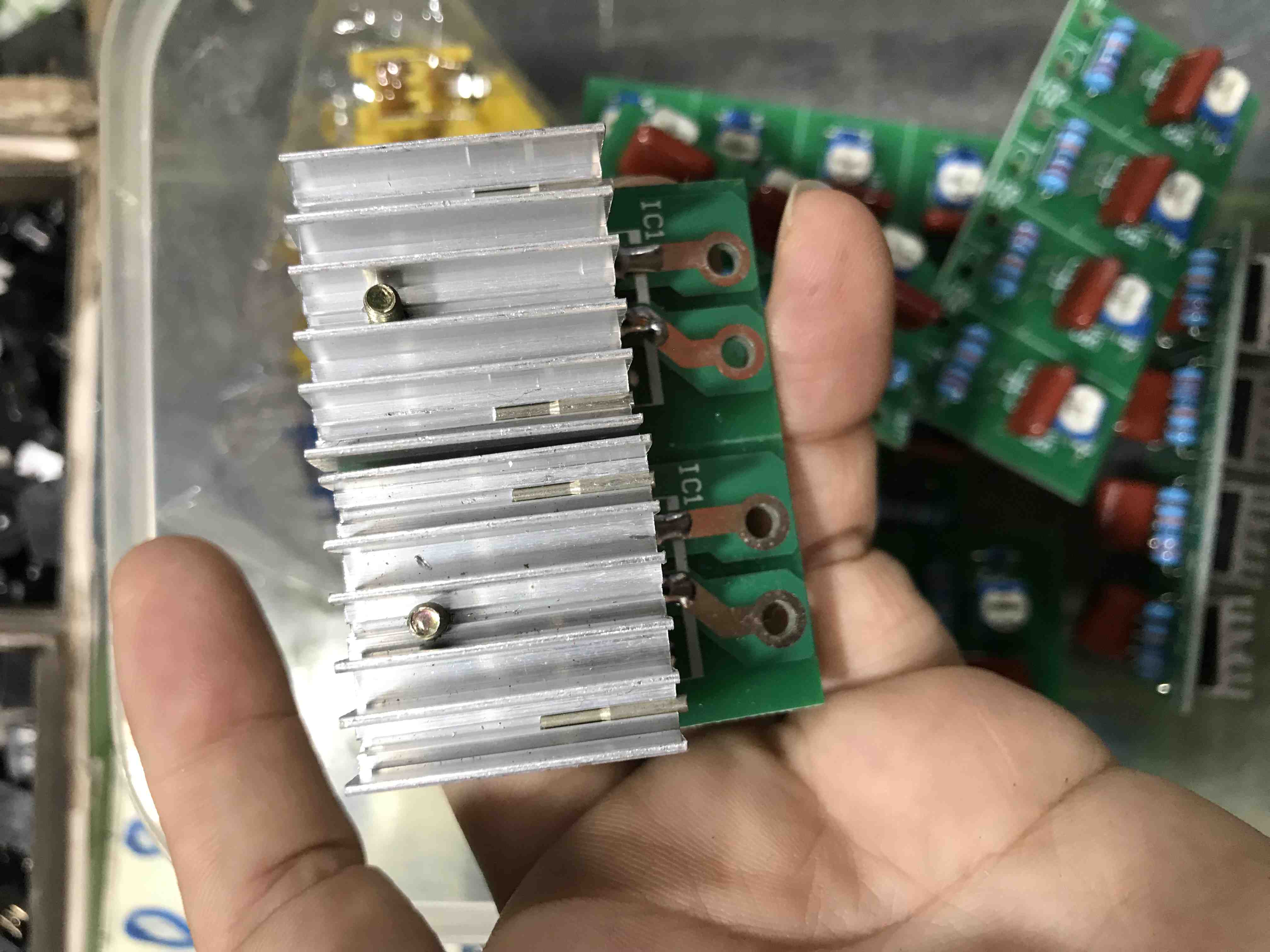 mạch đổi điện 220v sang 110v dòng 41A - machdoidien41a