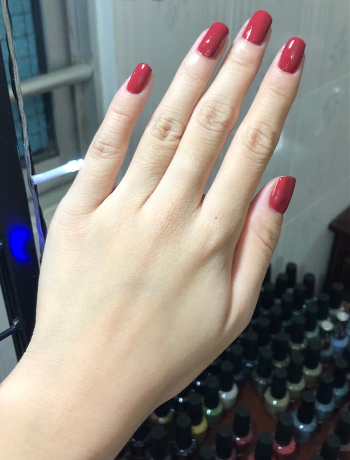 Sơn Móng Tay OPI tone màu đỏ trắng da