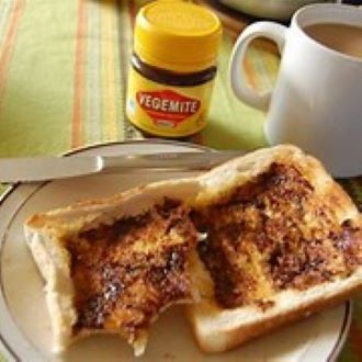 BƠ PHẾT BÁNH MÌ VEGEMITE KRAFT YEAST EXTRACT 220G