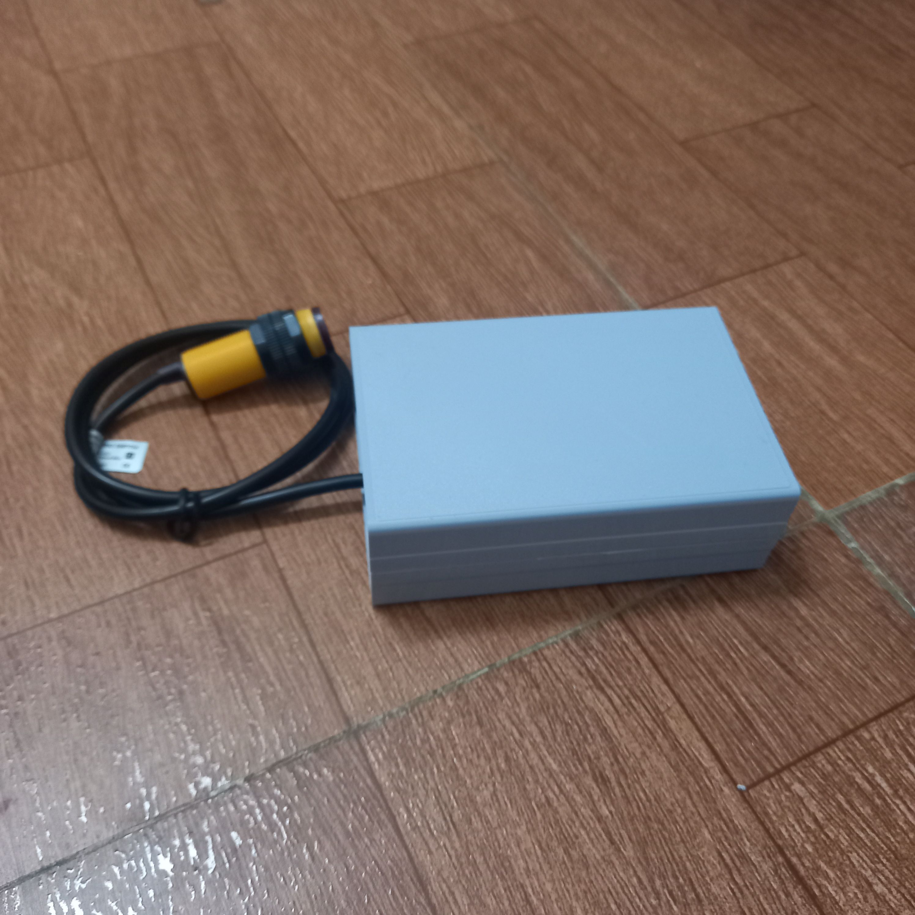Công tắc bật tắt đèn nhà tắm tự động (MÃ SP: CBTC002)