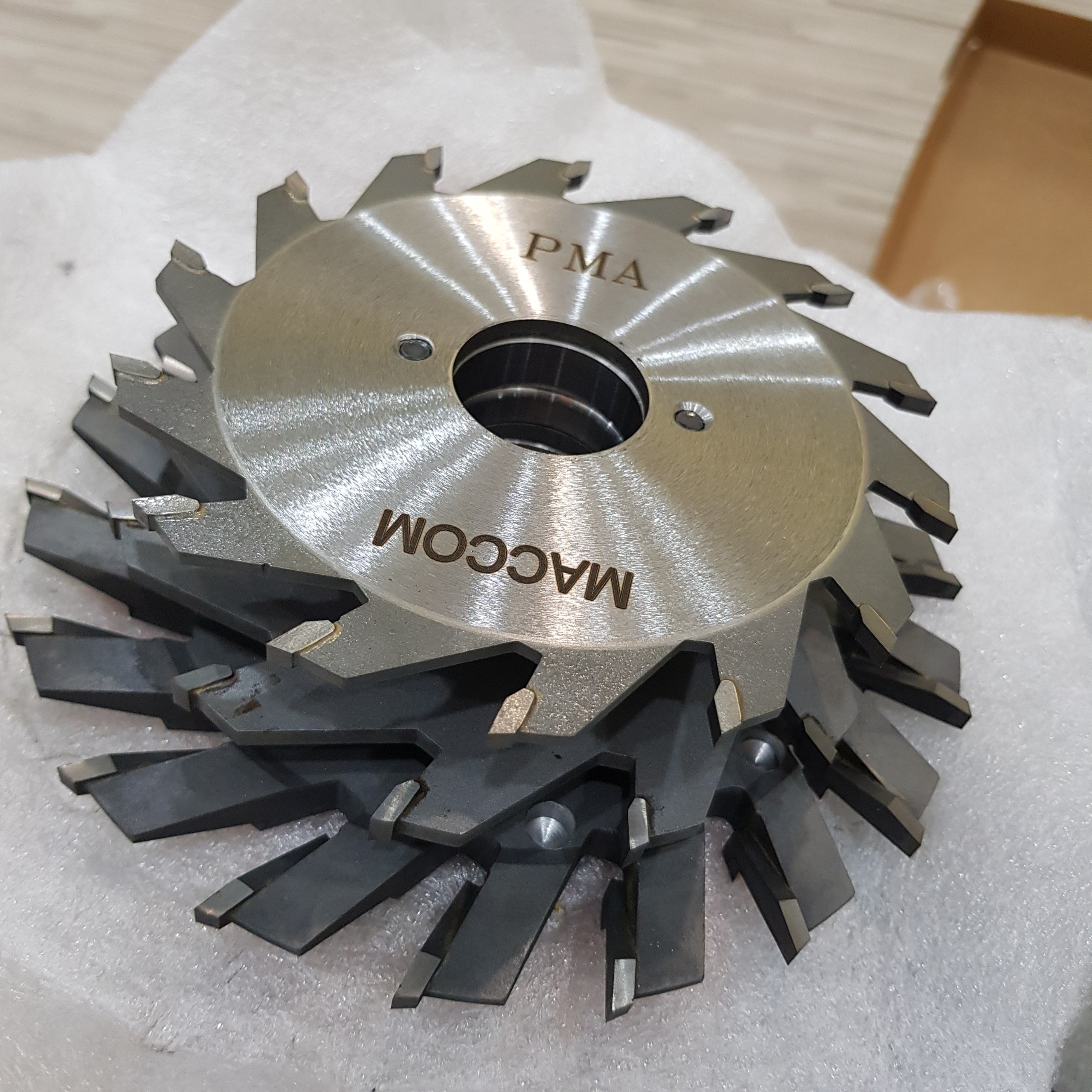 BỘ 2 LƯỠI PHAY NHÔM PMA 18 RĂNG (KHUNG + CÁNH)
