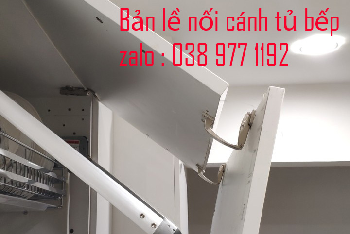 Bộ 2 bản lề nối cánh tủ bếp dày dặn và sáng bóng