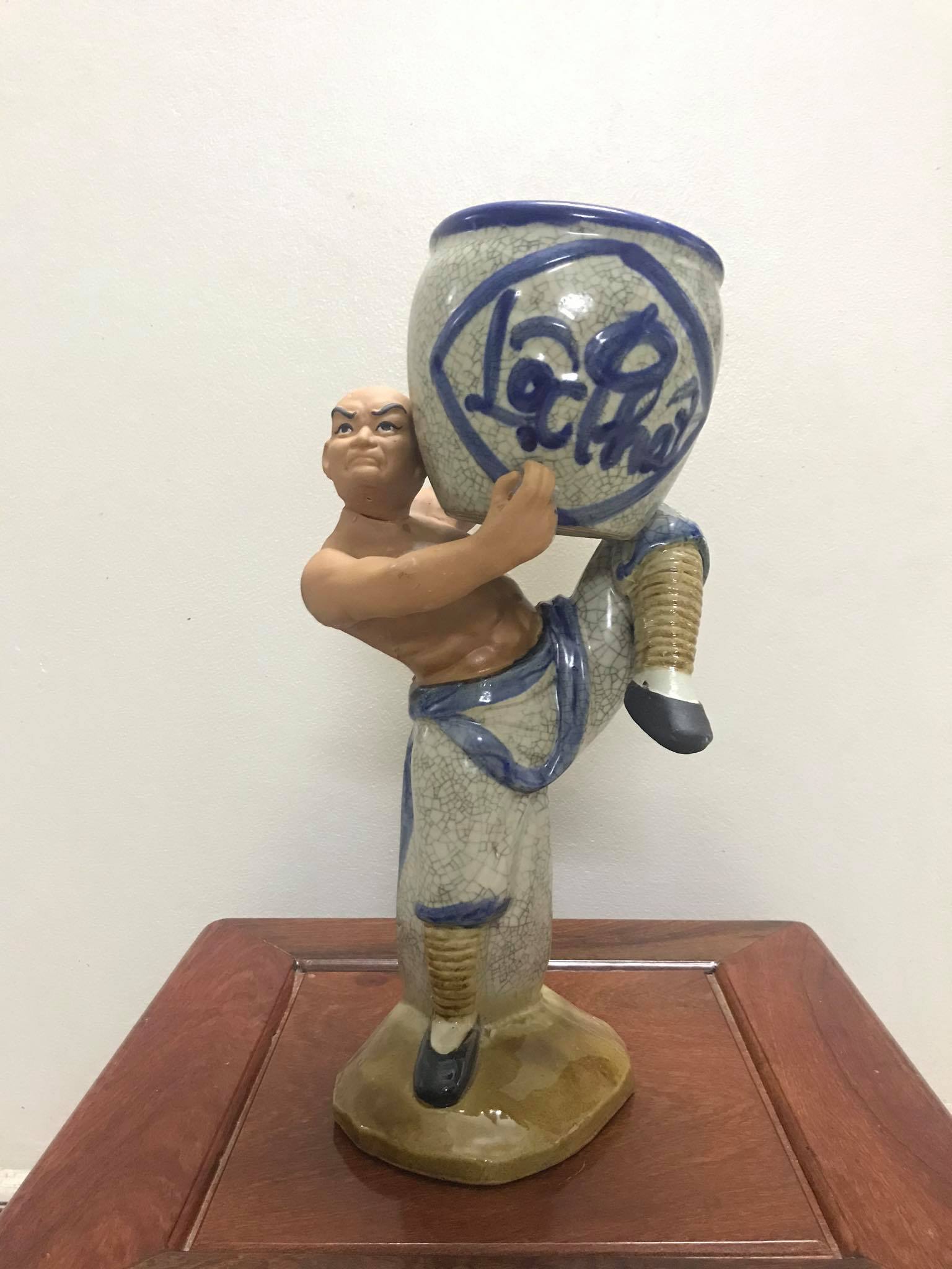 Chậu tượng la hán võ quyền - men rạn