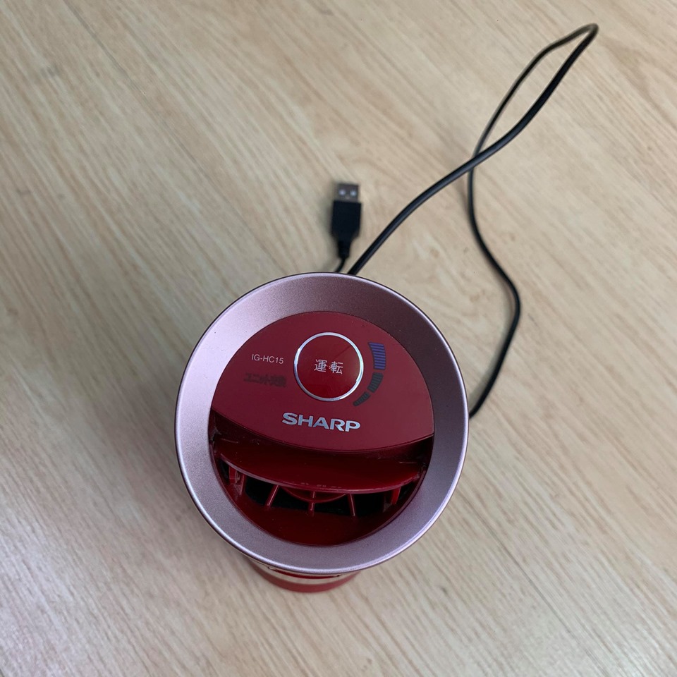 máy lọc không khí xe oto Sharp