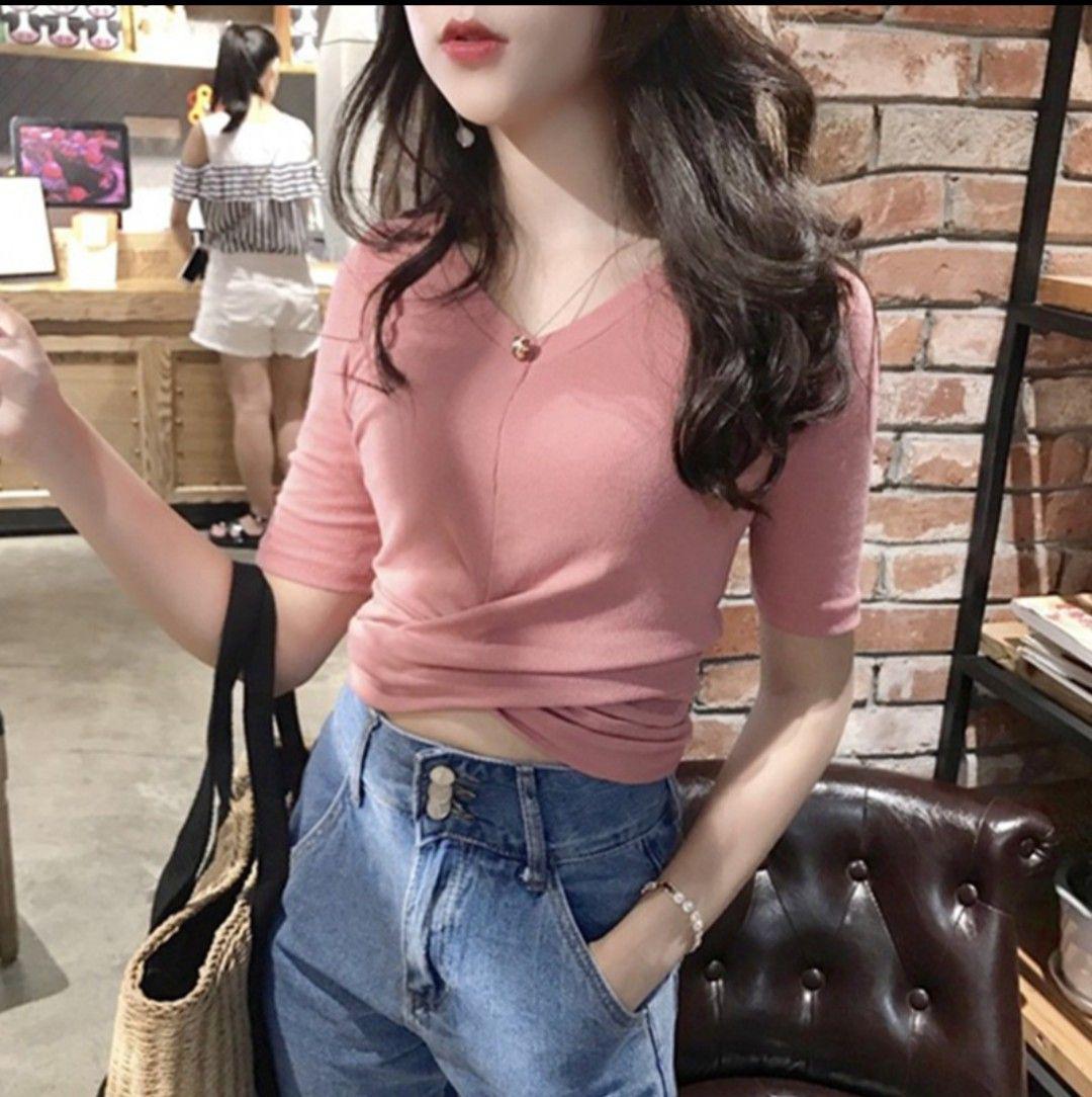 Áo xoắn eo tay ngắn, chất lụa đẹp mê 11435-1 ( MÀU ĐEN )