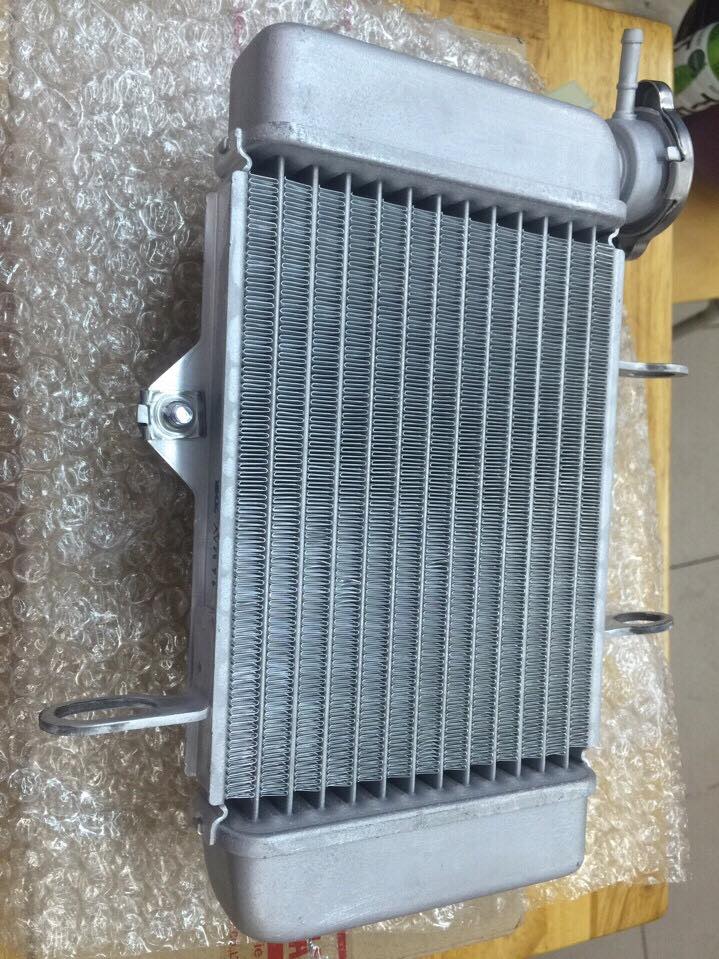 Két nước làm mát lớn zin cho Exciter 150 các đời