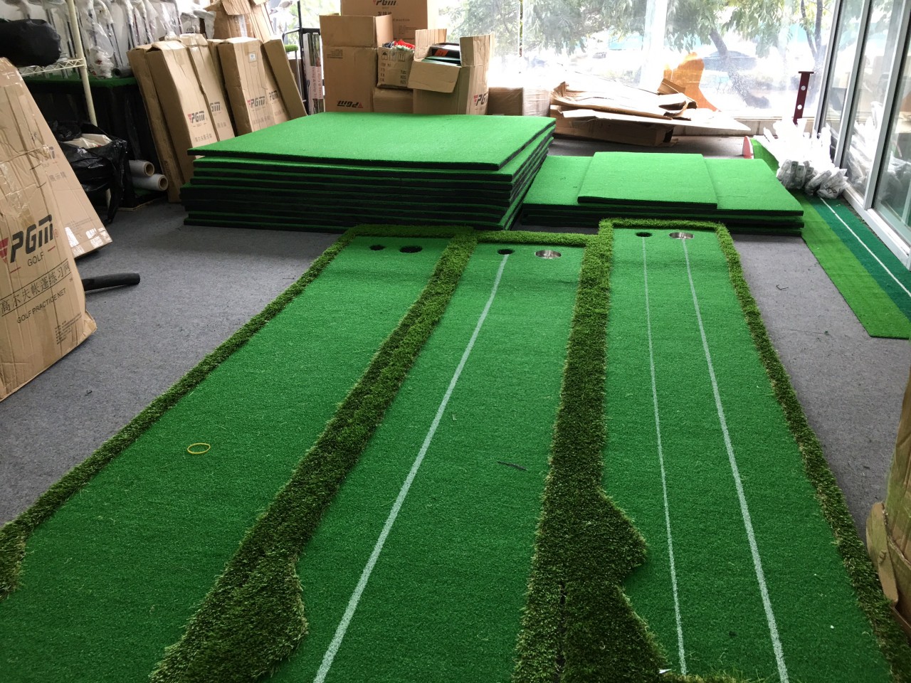 Thảm Putt Golf kích thước 0.6x3m ( TẶNG KÈM 3 BÓNG)