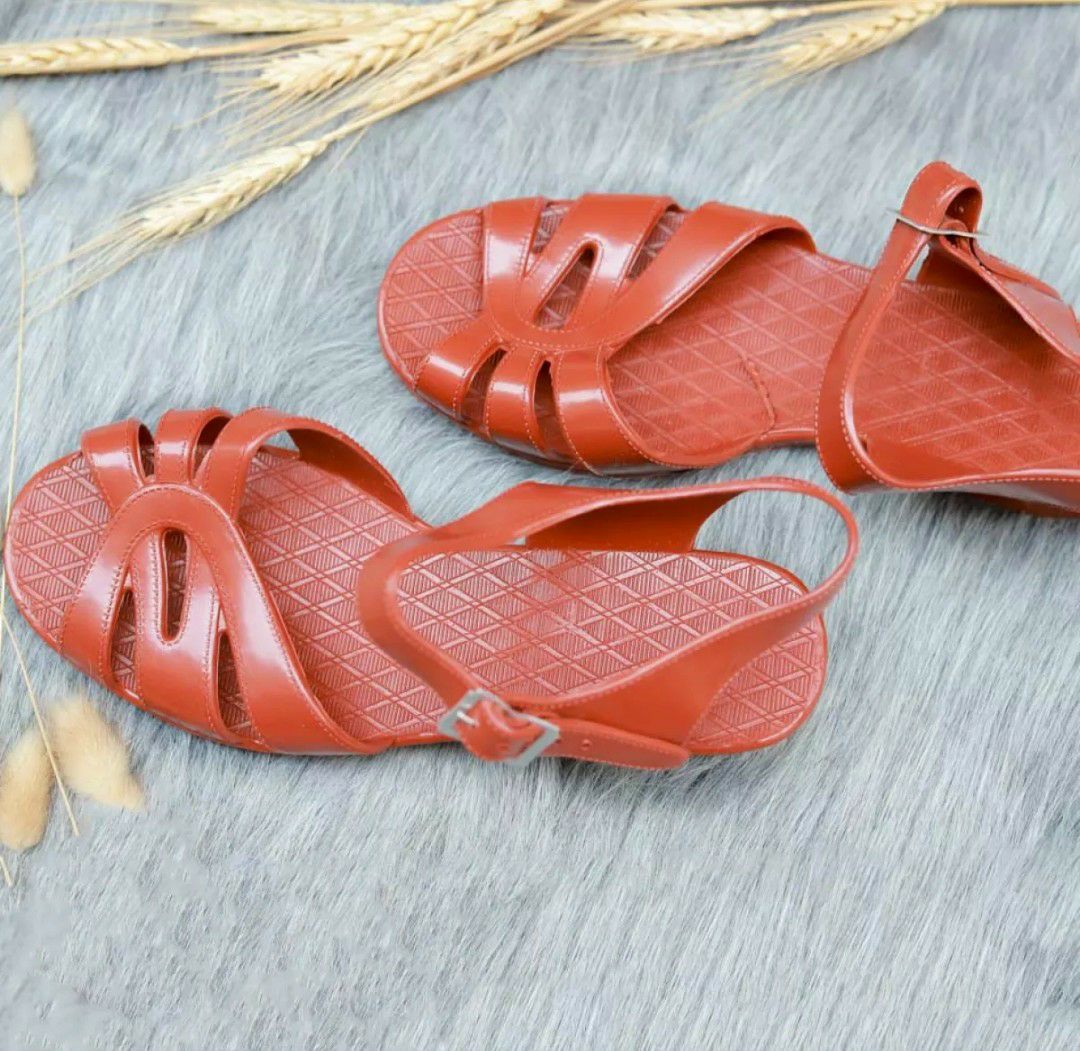 Dép quai hậu nữ ( dép rọ )