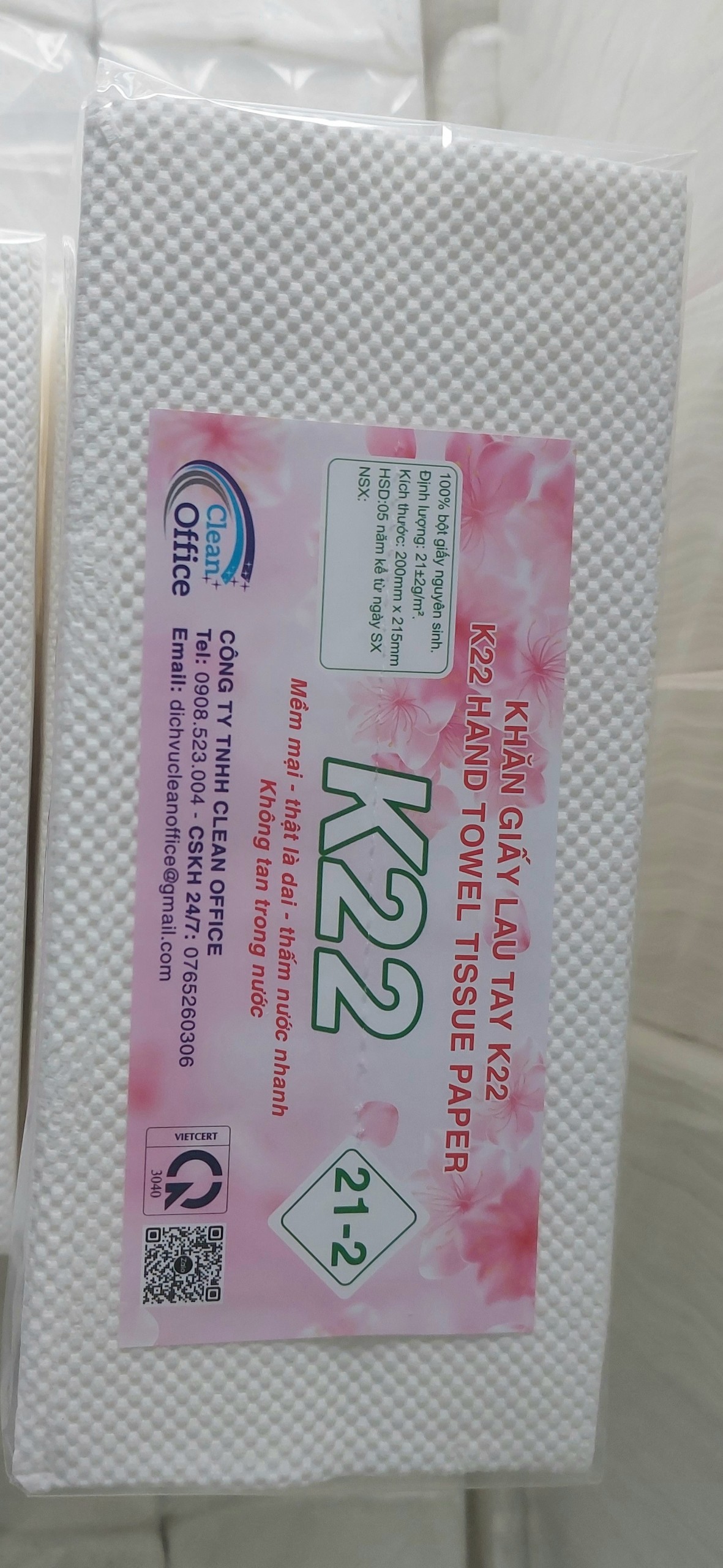 [HCM]Combo 10  gói khăn giấy lau tay premier ( 100 tờ/1 gói 2 lớp)