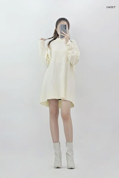 C4057 - áo len cổ lọ xuất tay dài nút tay trơn