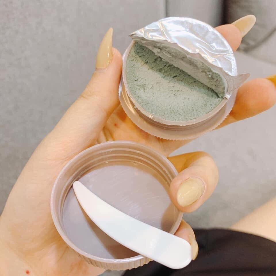 Bột Than tre trắng răng HERBAL CHARCOAL của Thái Lan