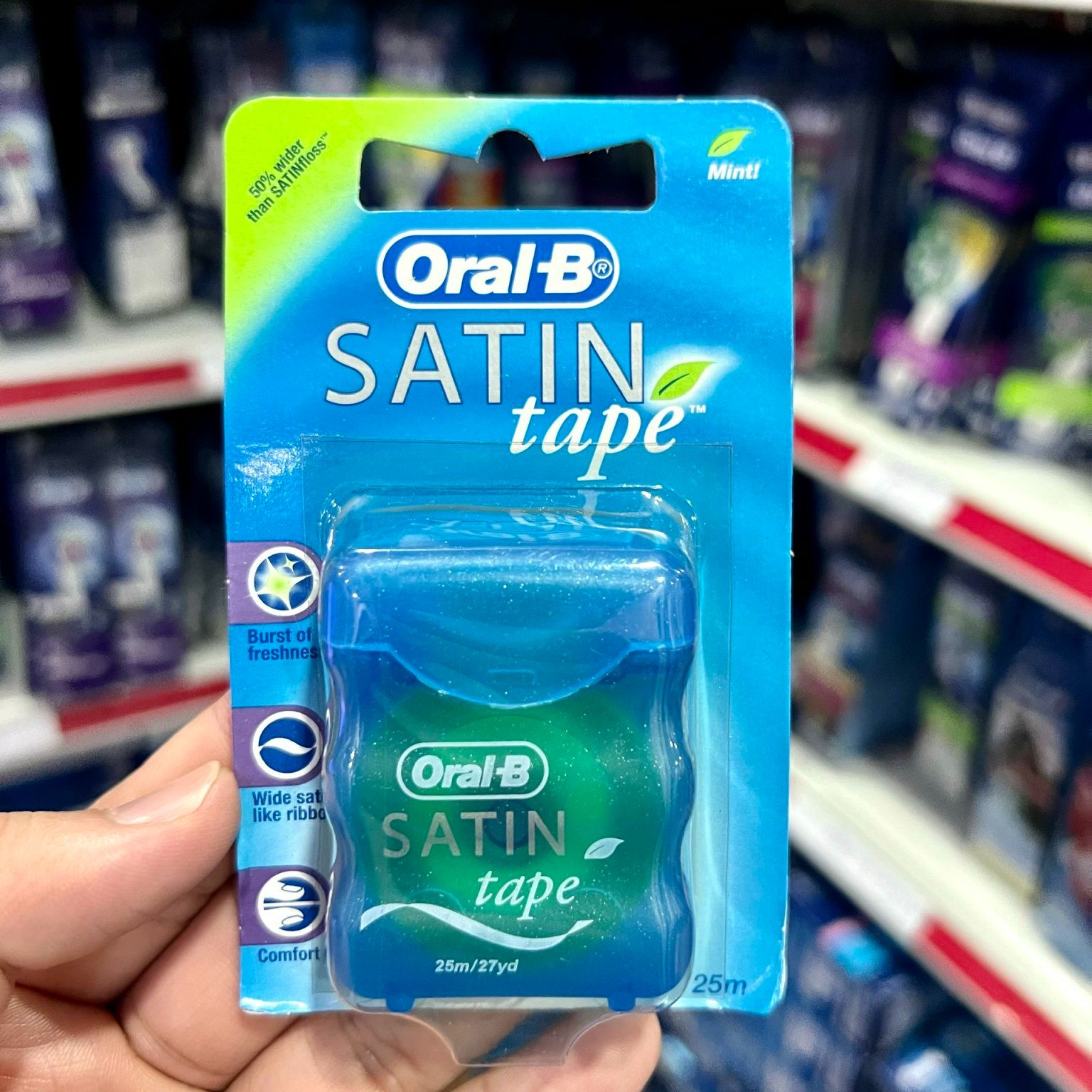 Chỉ Nha Khoa Oral-B Satin Tape Dental Floss 25m Mint - Made In Ireland, Làm Sạch Kẽ Răng, Loại Bỏ Thức Ăn Thừa