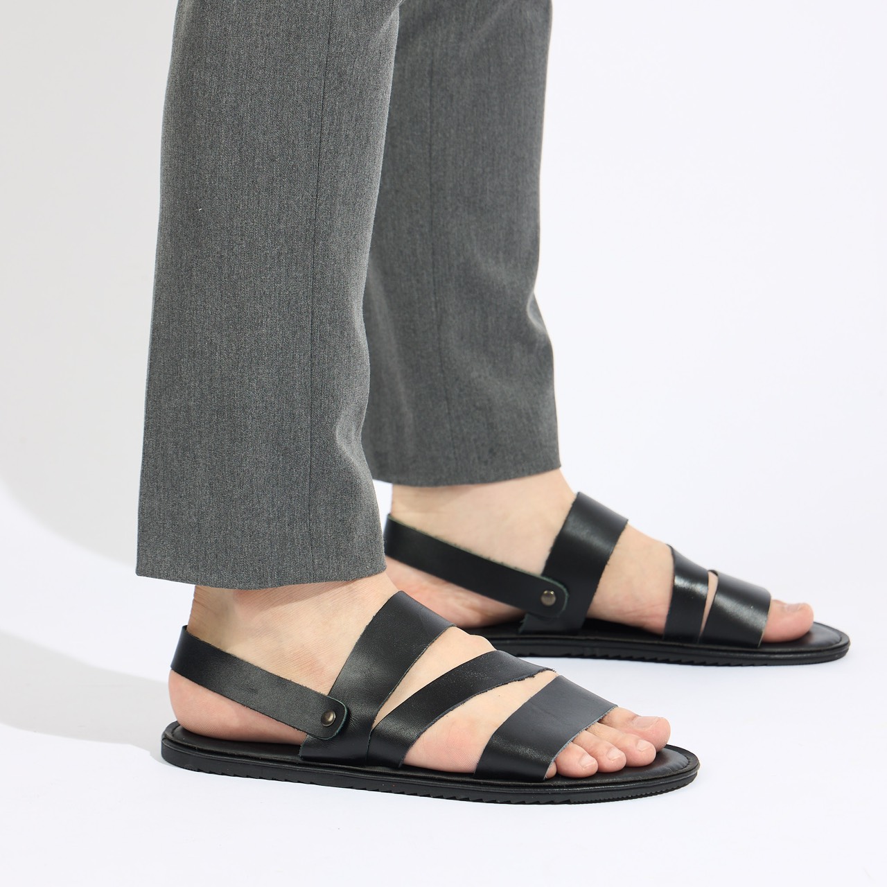 Giày sandal nam mwc 7067 - giày sandal nam quai ngang chéo kiểu dáng basic thời trang